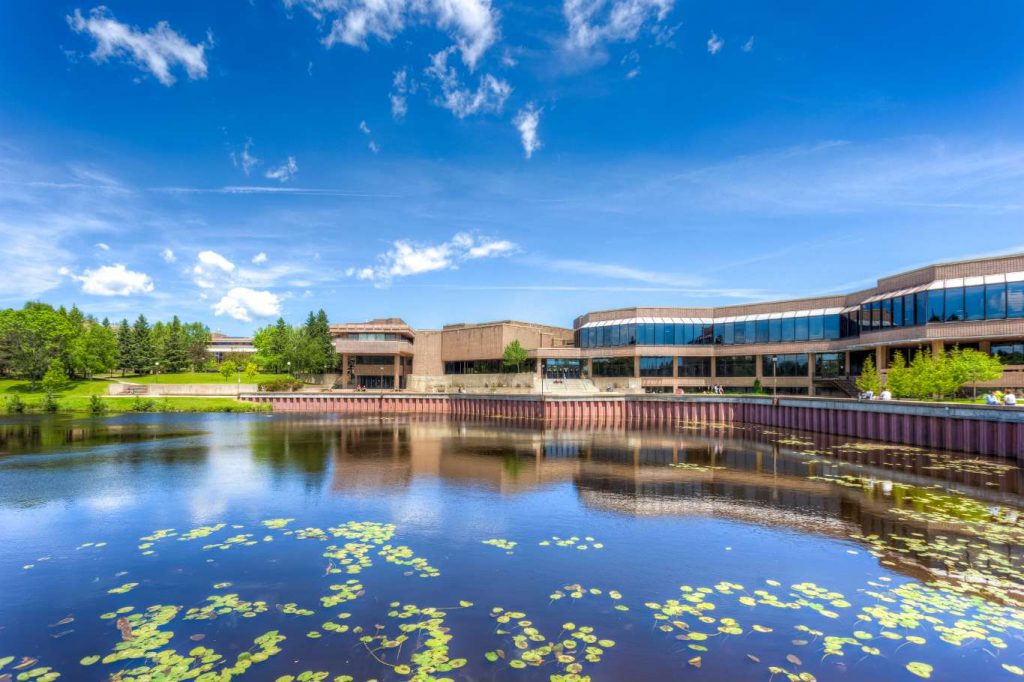 Lakehead University - Đại học Chất lượng tại Canada - VNTalent